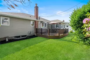 895 Iris Dr, Bellmore, NY 11710 - Photo 31