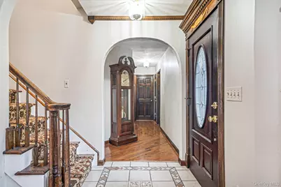 16 Carston Street, Selden, NY 11784 - Photo 9