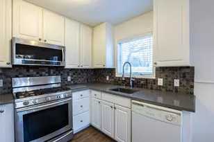 21 Marwood Rd N, Port Washington, NY 11050 - Photo 29