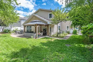 21 Marwood Rd N, Port Washington, NY 11050 - Photo 27