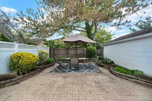 35 Orchard St, Merrick, NY 11566 - Photo 39