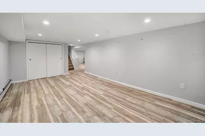 35 Orchard Street, Merrick, NY 11566 - Photo 25