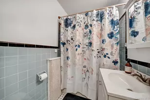 35 Orchard St, Merrick, NY 11566 - Photo 21