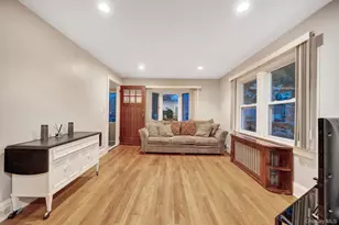 35 Orchard St, Merrick, NY 11566 - Photo 9