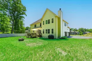 37 Biltmore Dr, Hopewell Junction, NY 12533 - Photo 41