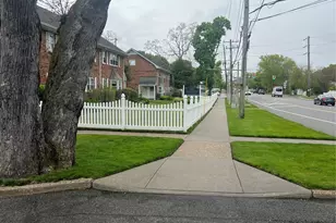 100 Connetquot Ave, East Islip, NY 11730 - Photo 9