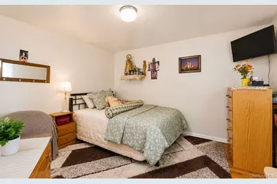 9121 110th Street, Richmond Hill, NY 11418 - Photo 11