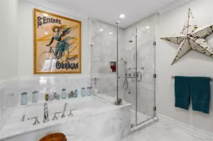 6000 Royal Ct, North Hills, NY 11040 - Photo 9
