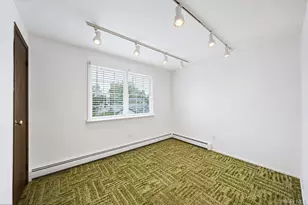 568 Chestnut Ln, East Meadow, NY 11554 - Photo 19