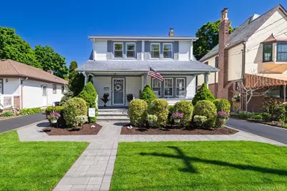 43 Nassau Boulevard, Malverne, NY 11565 - Photo 1