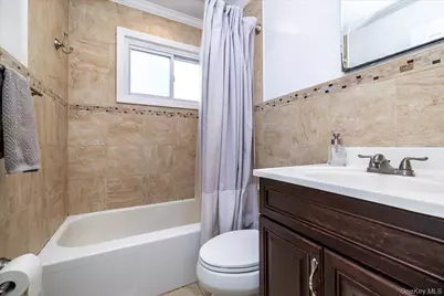 43 Nassau Boulevard, Malverne, NY 11565 - Photo 17