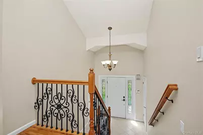 334 Lovell Street, Mahopac, NY 10541 - Photo 5