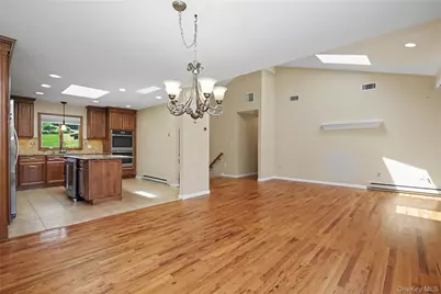 334 Lovell Street, Mahopac, NY 10541 - Photo 9