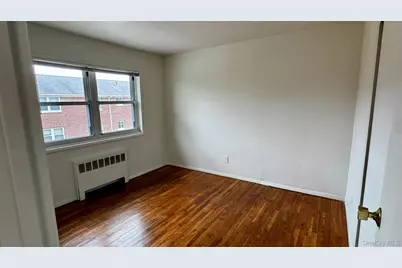 60 Hiddink Street #60, Sayville, NY 11782 - Photo 5
