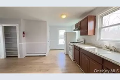 51 Worrall Avenue, Poughkeepsie, NY 12603 - Photo 9