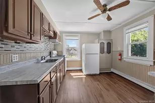 20 Delaware St, Port Jervis, NY 12771 - Photo 9