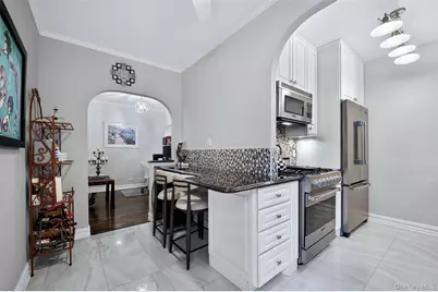 17 Gaynor Avenue #1D, Manhasset, NY 11030 - Photo 5