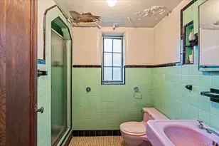 32-29 Parsons Blvd, Flushing, NY 11354 - Photo 27