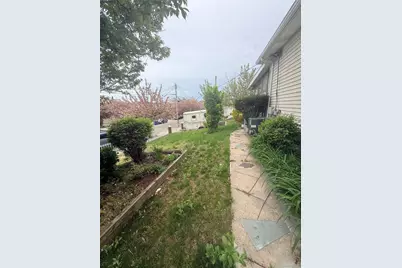 22518 S Conduit Avenue, Springfield Gardens, NY 11413 - Photo 13