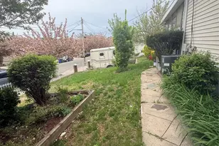 225-18 S Conduit Ave, Springfield Gardens, NY 11413 - Photo 13