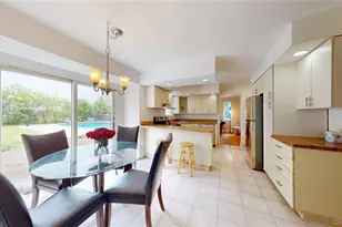 30 Sarina Dr, Commack, NY 11725 - Photo 17