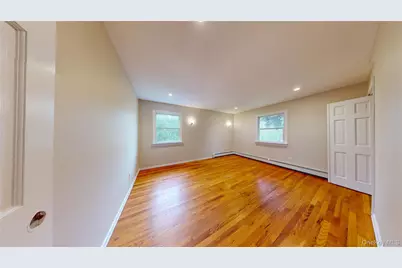 30 Sarina Drive, Commack, NY 11725 - Photo 21