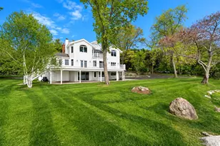 17 Youngs Ln, Setauket, NY 11733 - Photo 7