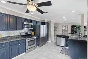 2 Park Pl, Newburgh, NY 12550 - Photo 17