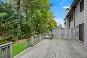 109 Foxwood Dr, Jericho, NY 11753 - Photo 33
