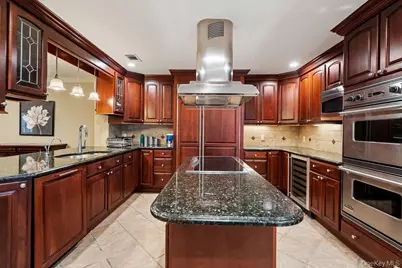 109 Foxwood Drive, Jericho, NY 11753 - Photo 3