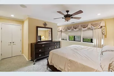 109 Foxwood Drive, Jericho, NY 11753 - Photo 21