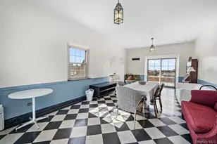 68-10 108th St, Forest Hills, NY 11375 - Photo 17