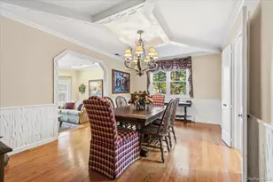 19 Fox Ln, Dix Hills, NY 11746 - Photo 7
