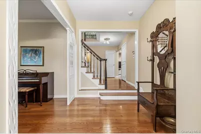 19 Fox Lane, Dix Hills, NY 11746 - Photo 3