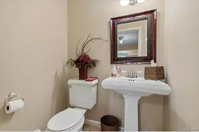 19 Fox Lane, Dix Hills, NY 11746 - Photo 17