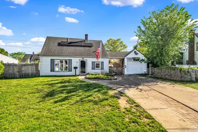 48 Curve Lane, Levittown, NY 11756 - Photo 3
