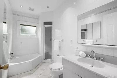197 Coligni Avenue, New Rochelle, NY 10801 - Photo 19