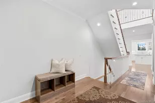 17 Clover Pl, New Rochelle, NY 10805 - Photo 5