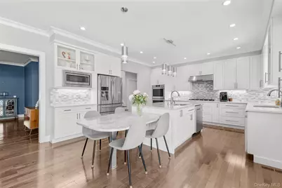 17 Clover Place, New Rochelle, NY 10805 - Photo 13