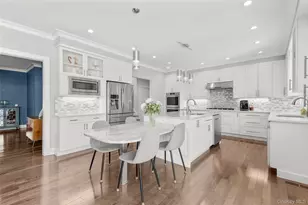 17 Clover Pl, New Rochelle, NY 10805 - Photo 13