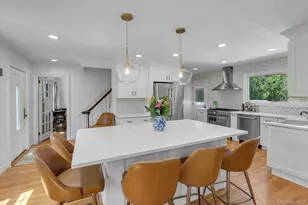1 E Rogues Path, Huntington Station, NY 11746 - Photo 11