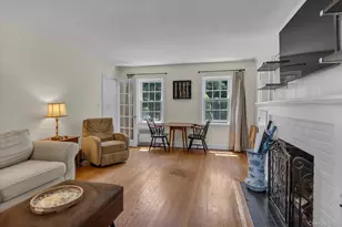 1 E Rogues Path, Huntington Station, NY 11746 - Photo 5