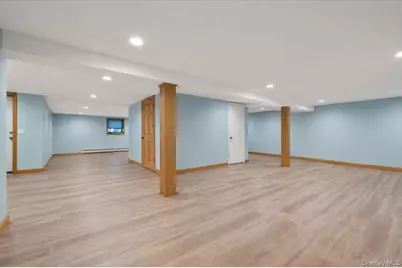 151 Seaman Neck Road, Dix Hills, NY 11746 - Photo 31