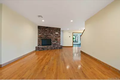151 Seaman Neck Road, Dix Hills, NY 11746 - Photo 17