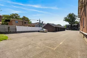 56-31 184th St, Fresh Meadows, NY 11365 - Photo 23