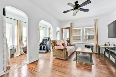 62 Leaman Place, Lynbrook, NY 11563 - Photo 3