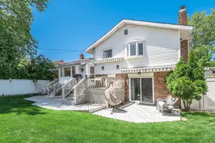 56 Soundview Dr, Port Washington, NY 11050 - Photo 27