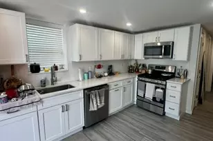 226 E Pine St, Long Beach, NY 11561 - Photo 3