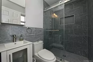 1254 Parkwood Dr, Merrick, NY 11566 - Photo 19