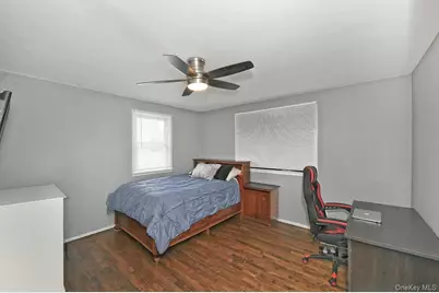 1254 Parkwood Drive, Merrick, NY 11566 - Photo 23